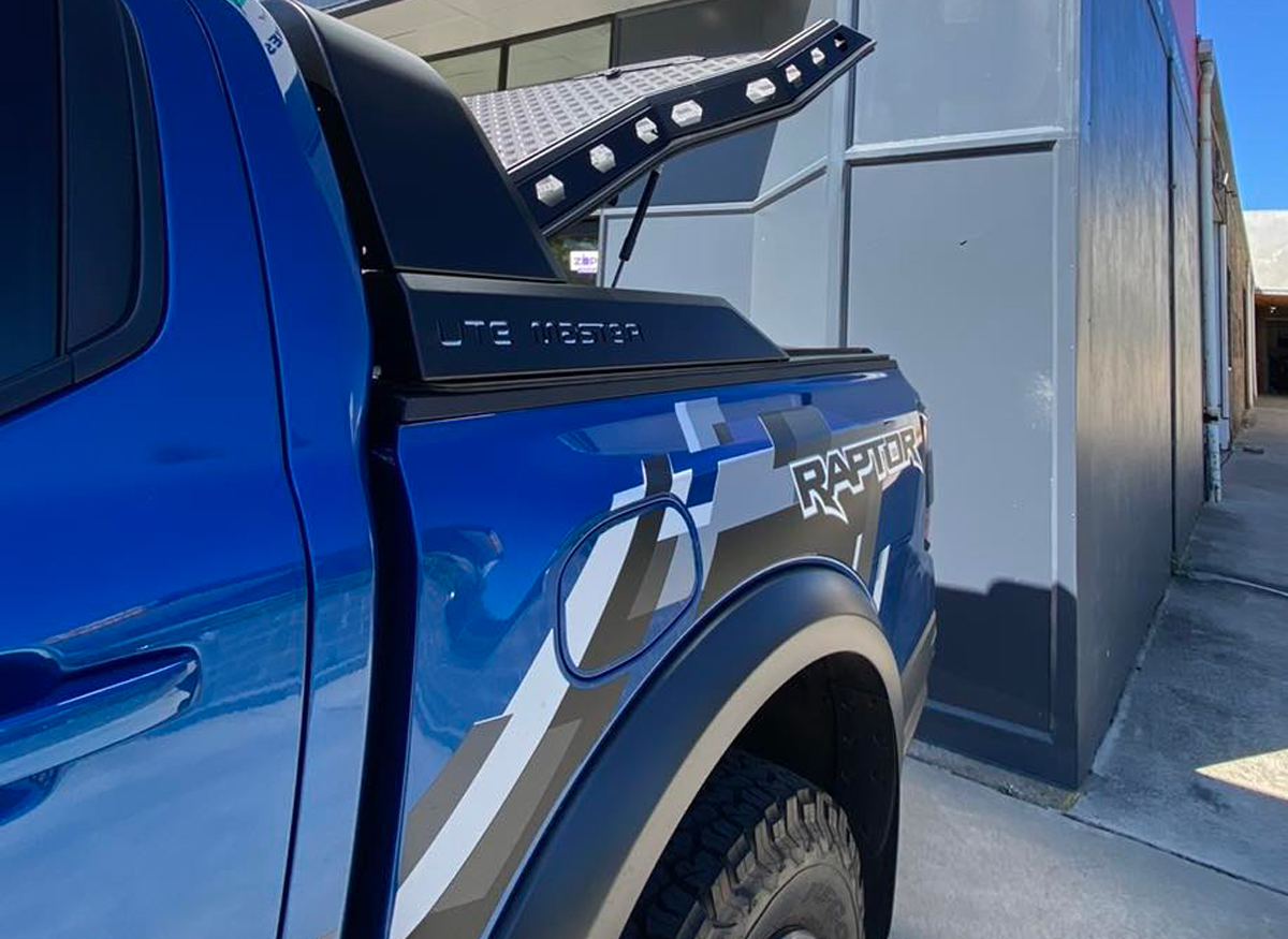 Doyles 4x4 Utemaster Installer