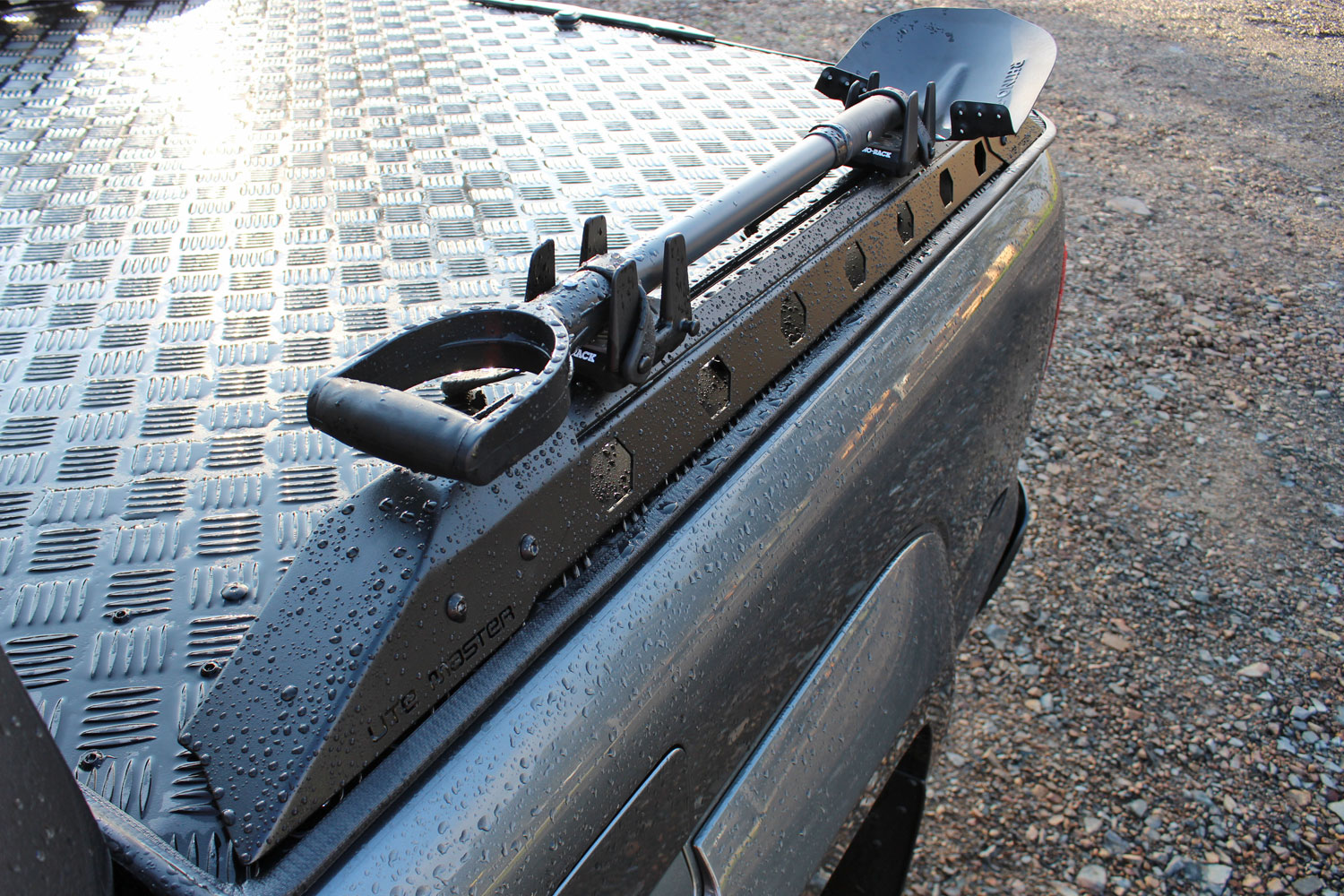 Destroyer Side Rails Volkswagen Amarok Hard Lid