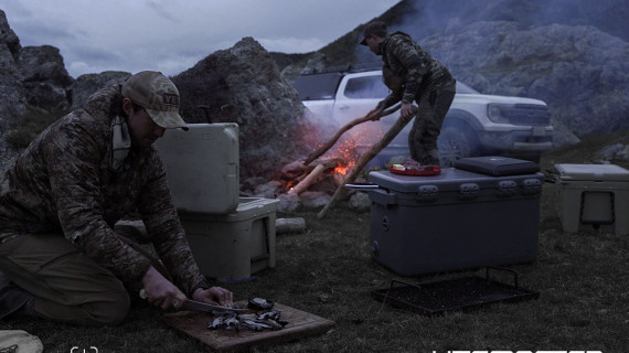 Ford Ranger Raptor Ute White Hunting Fishing Roof Rack Utemaster Centurion 4 v4