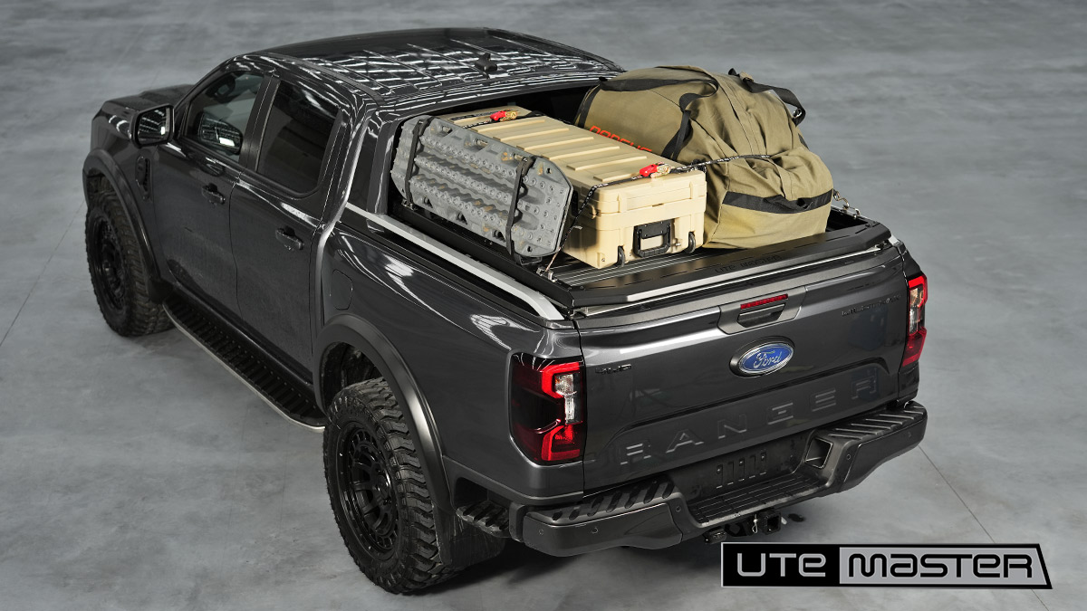 https://www.utemaster.com.au/assets/Uploads/GearForce_Roller_Shutter_Platform_Utemaster_Ute_Tub_Accessories.jpg