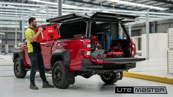 Hilux GR Red 2023 Utemaster Tub Centurion Canopy Tradie Rood Racks