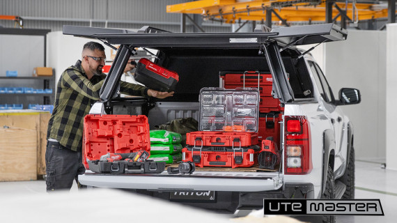 Mitsubishi Triton Tradie Canopy Setup