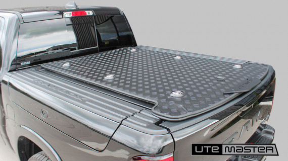 Ram 1500 2021 Ram Box Hard Lid Utemaster Load Lid Tonneau Black 