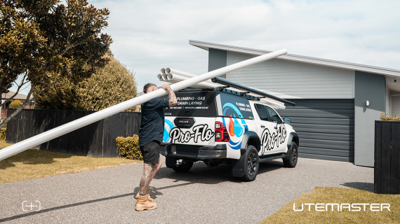 Toyota Hilux Canopy Ute White Plumbing RoofRack Utemaster Centurion 3 v2