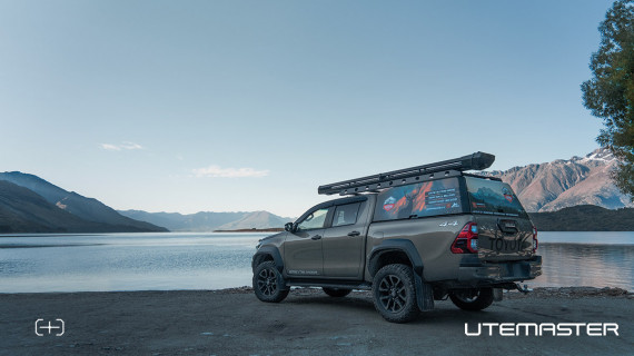 Toyota Hilux Ute Fishing Utemaster Centurion Canopy 1 v2
