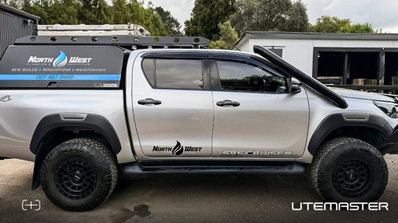 Toyota Hilux Ute Silver Plumbing Roof Rack Centurion Utemaster v2
