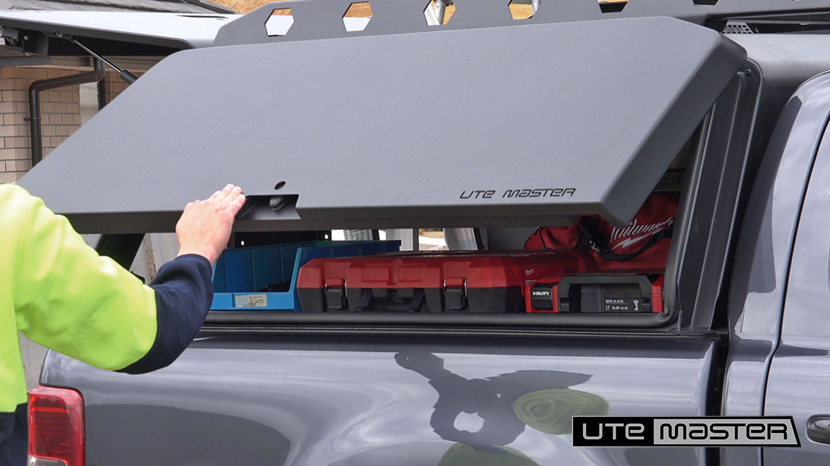 Utemaster Centurion Canopy Soft Close Doors