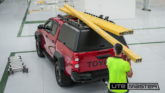 Utemaster Centurion Canopy Hilux GR Red 2024 v2