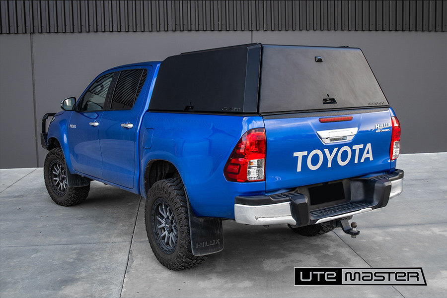 Utemaster Centurion Canopy with Canopy Rear View Camera Dash Cam Rear Vehicle Camera