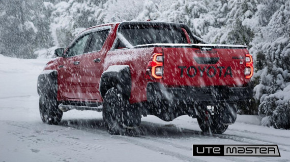 Utemaster Hard Lid Tub Accessories Toyota Hilux GR Red Hard Cover