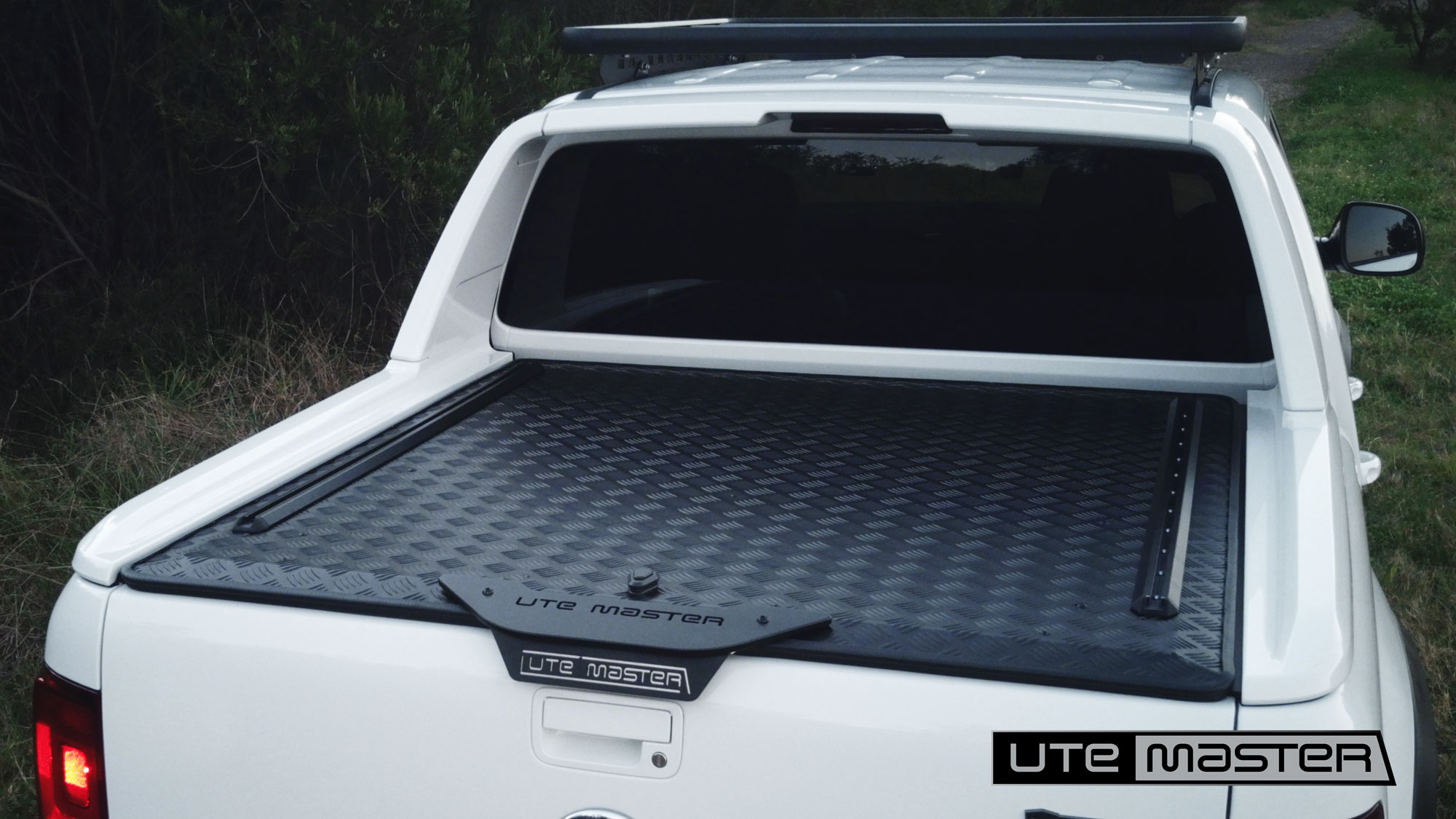 W580s Hard Lid Volkswagen Amarok Sailplane Ute Lid Tonneau